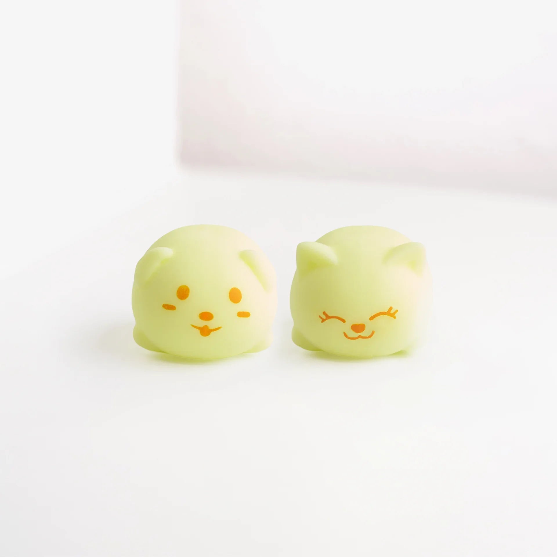 Glow in the Dark Mini Pet (Einzeln) - Skillworld